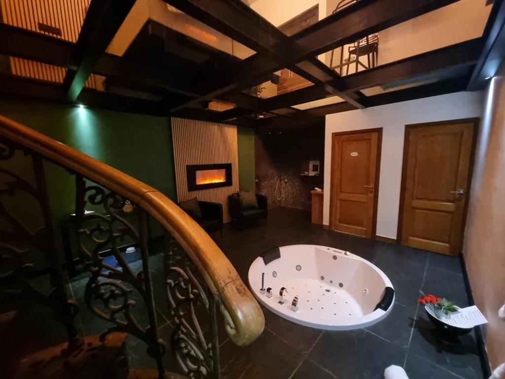 Suite Wellness Спримонт Екстериор снимка